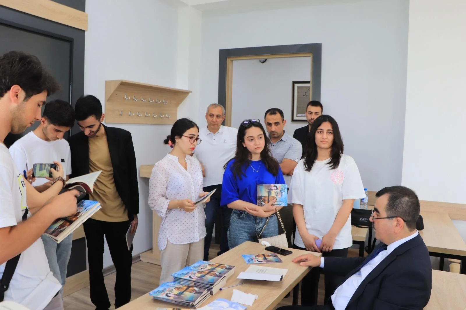 "Şuşadan İstanbula Sürəyya Ağaoğlu yolu" BDU-ya çatdı: Kitab təqdimatı 
