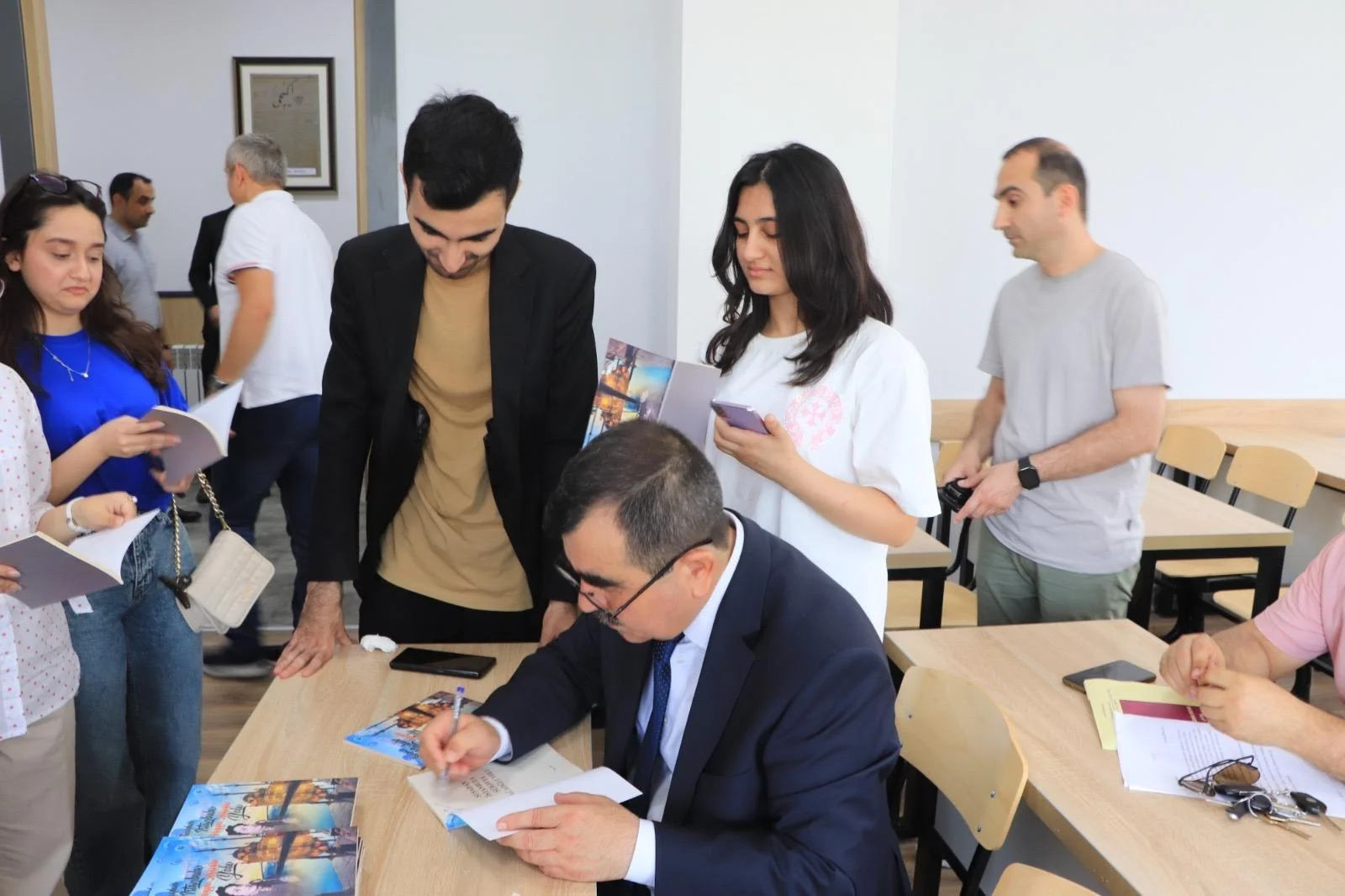 "Şuşadan İstanbula Sürəyya Ağaoğlu yolu" BDU-ya çatdı: Kitab təqdimatı 