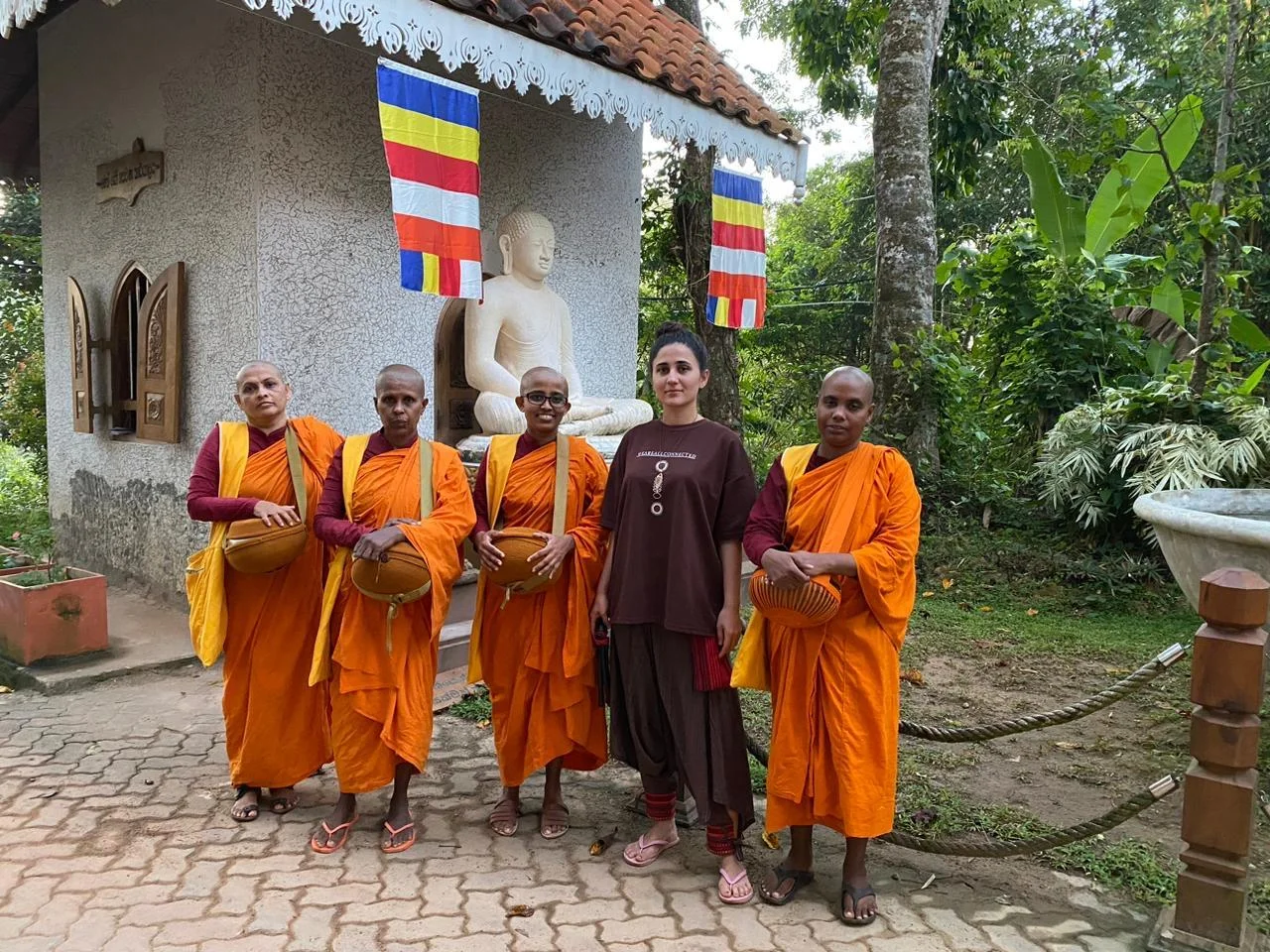 “Evim bel çantamdadır” -MÜSAHİBƏ