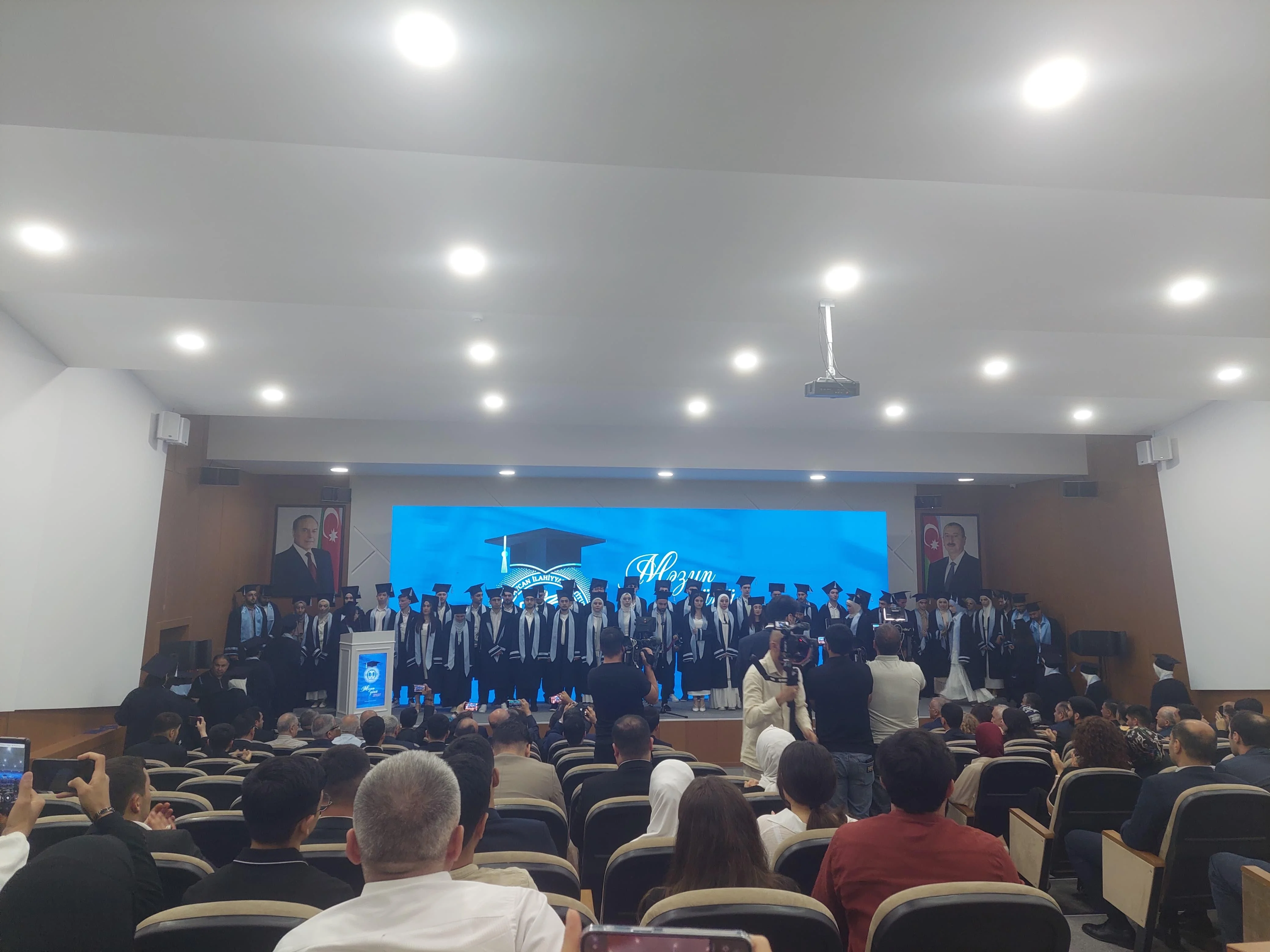 Azərbaycan İlahiyyat İnstitutunda Məzun Günü qeyd olunub -FOTO