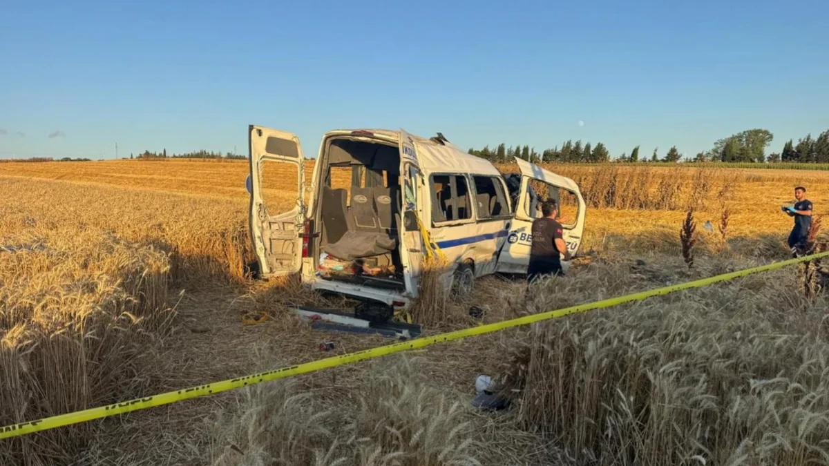 Türkiyədə mikroavtobus aşıb, ölən və yaralananlar var