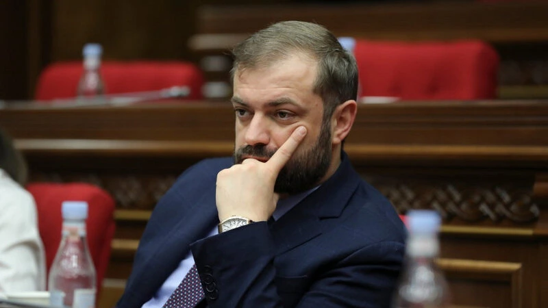 Erməni nazir: Rusiyaya güzəşt etməyəcəyik