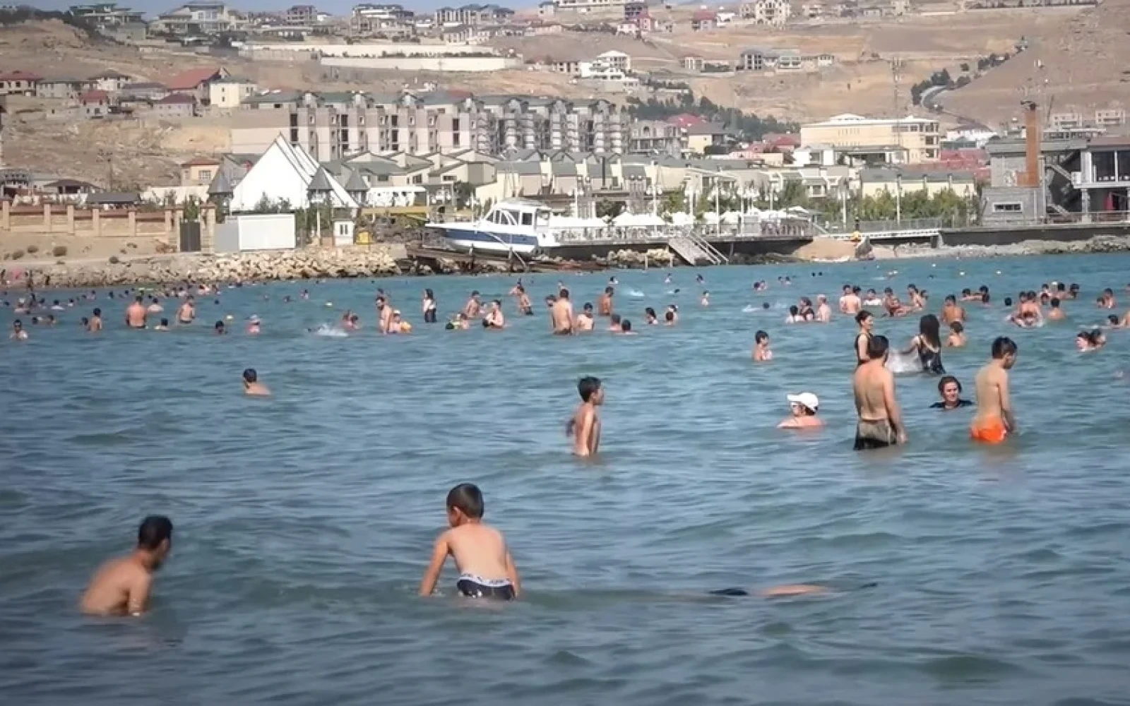 Nəzarət olunan çimərliklərdə demək olar ki, boğulma halları qeydə alınmır - EKSPERT