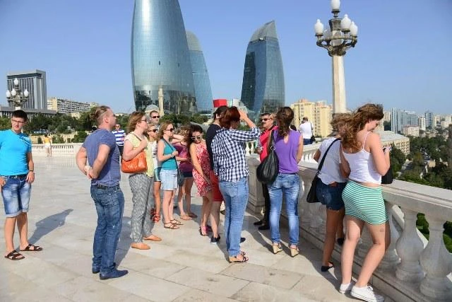 Azərbaycana turist axını azaldı