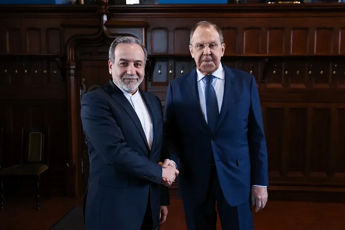 İran və Rusiya XİN başçıları regiondakı vəziyyəti müzakirə ediblər