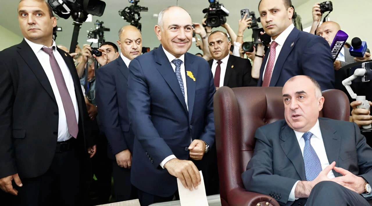 Konstitusiya dəyişmədən sülh sazişi sadəcə kağız parçası olacaq - Elmar Məmmədyarov
