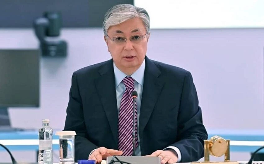 Tokayev: Qazaxıstanın yeni Konstitusiyası qazax və rus dillərində olmalıdır