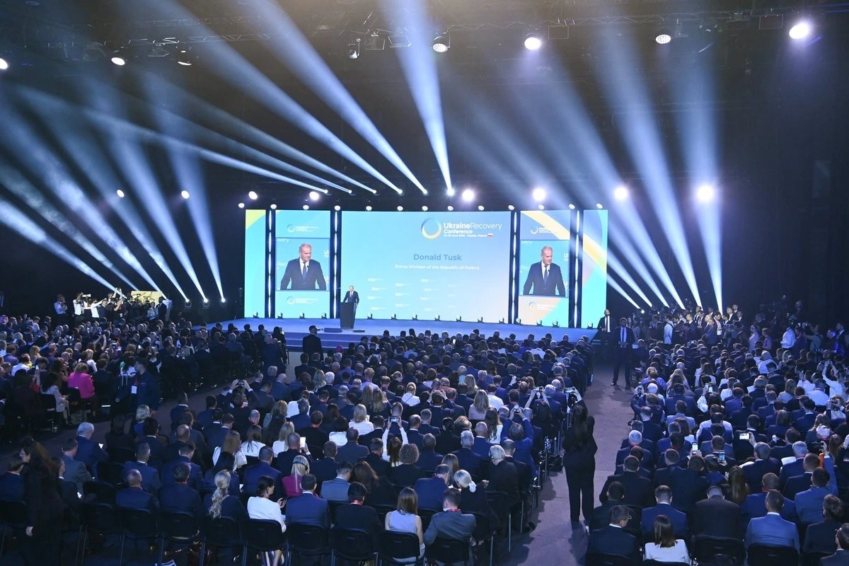 Ceyhun Bayramov Polşada Ukrayna Bərpa Konfransında iştirak edib