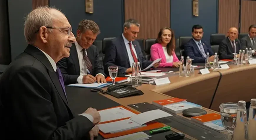 CHP-də kadr təmizliyi: Bir sıra rəhbərlər vəzifədən uzaqlaşdırıldı