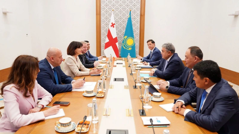 Qazaxıstan və Gürcüstan strateji tərəfdaşlığa dair bəyanat imzalayacaq