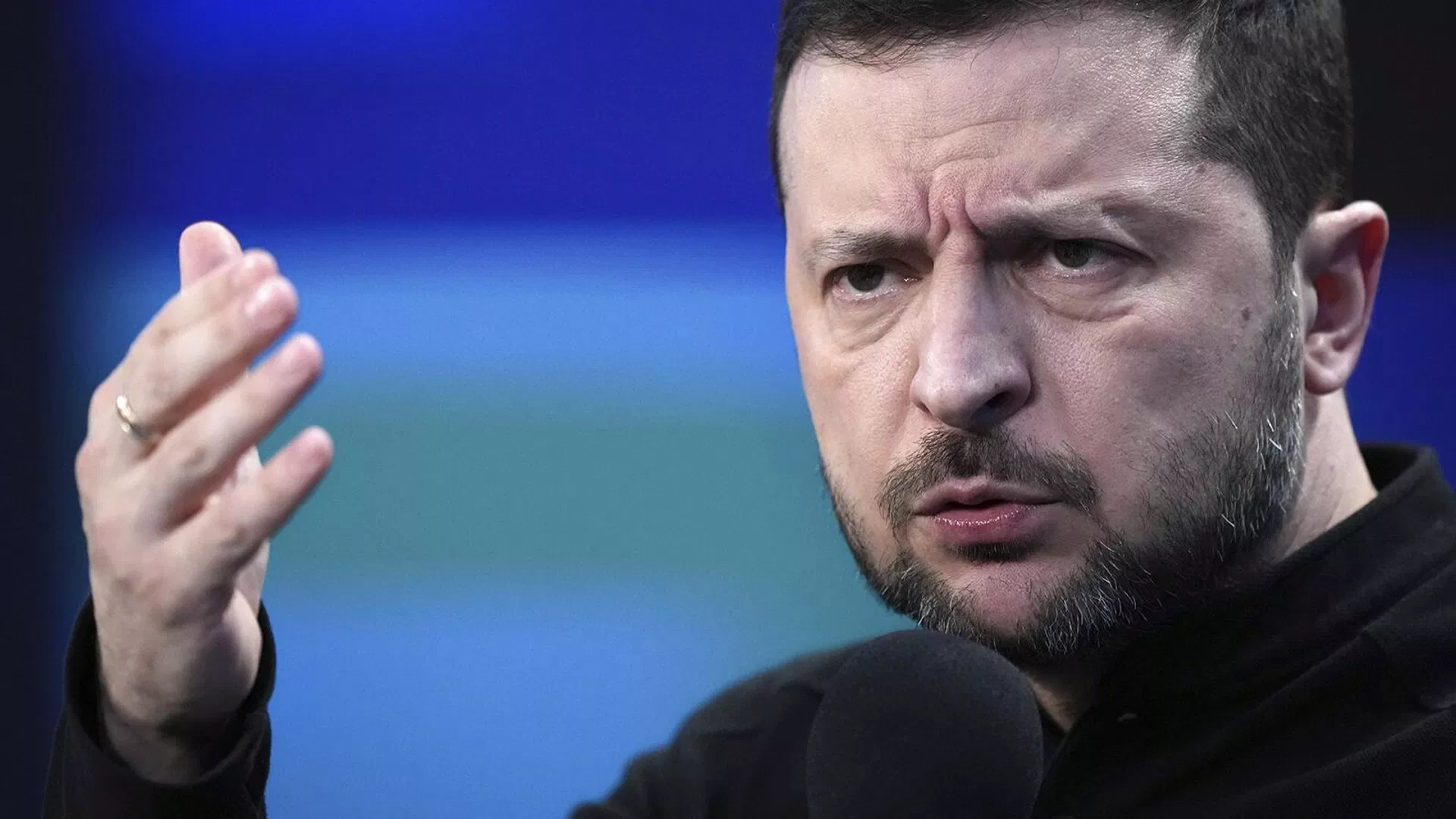 Zelenski Ukrayna Konfransına getməkdən imtina etdi