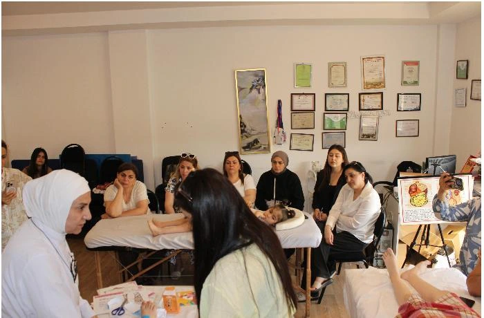 “Əlilliyi olan uşaqların sağlamlığının qorunması” layihəsi çərçivəsində növbəti təlim keçirilib