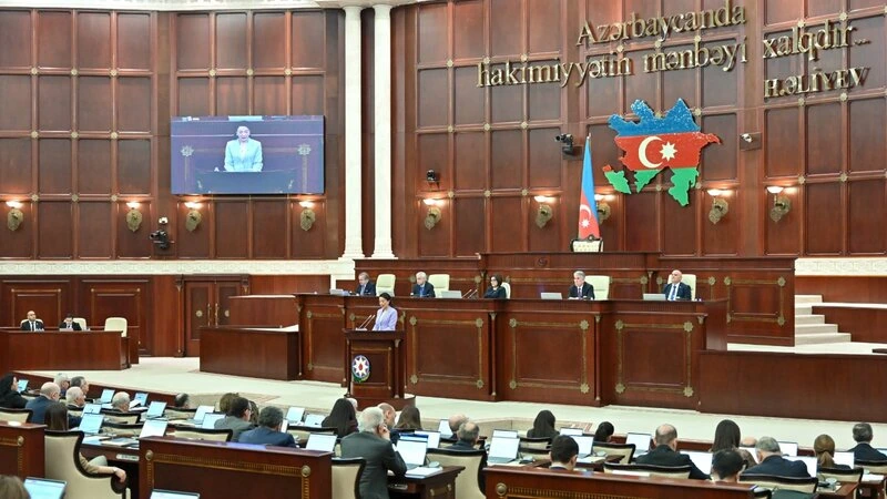 Milli Məclisdə ötən ilin büdcəsinə dair müzakirələr davam etdirilir