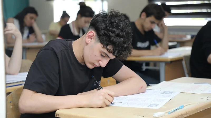 I və IV ixtisas qrupları üzrə qəbul imtahanının nəticəsi açıqlandı