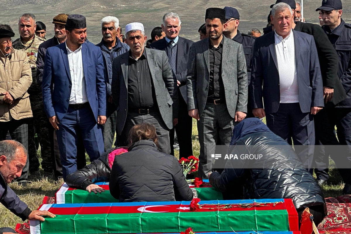 Xocalı soyqırımı qurbanlarından 7 nəfərin nəşinin qalıqları Xocalıya gətirilib - VİDEO - YENİLƏNİB-1 