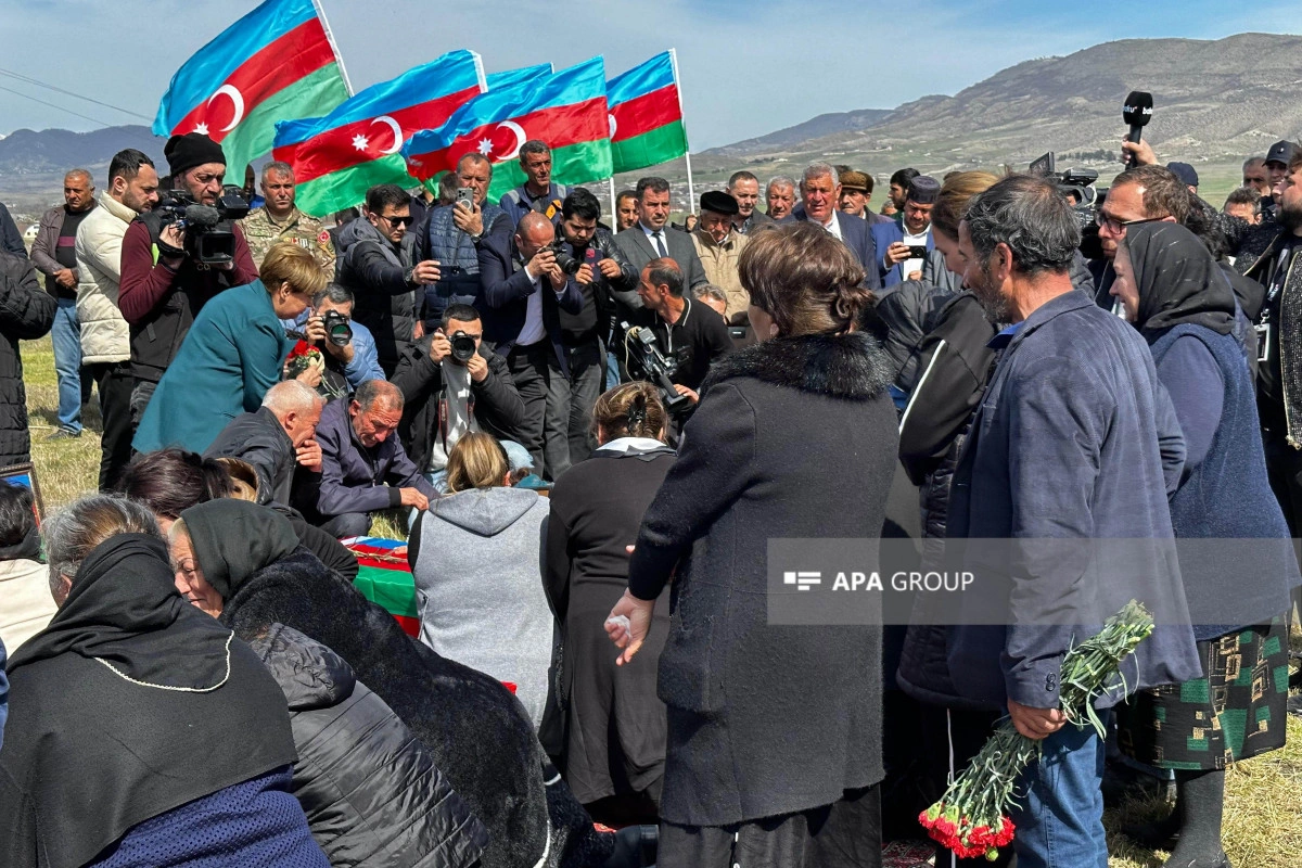 Xocalı soyqırımı qurbanlarından 7 nəfərin nəşinin qalıqları Xocalıya gətirilib - VİDEO - YENİLƏNİB-1 