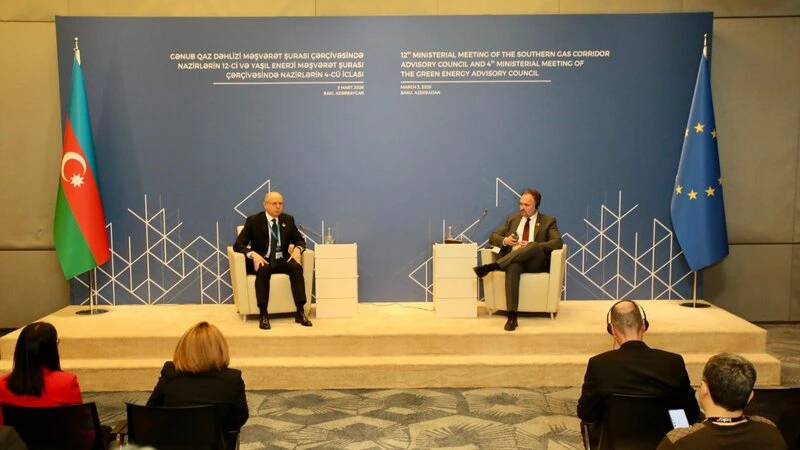 Pərviz Şahbazov və Aİ-nin komissarı birgə bəyanatla çıxış ediblər