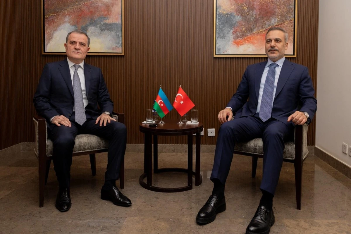 Ceyhun Bayramov Ər-Riyadda Hakan Fidanla görüşüb