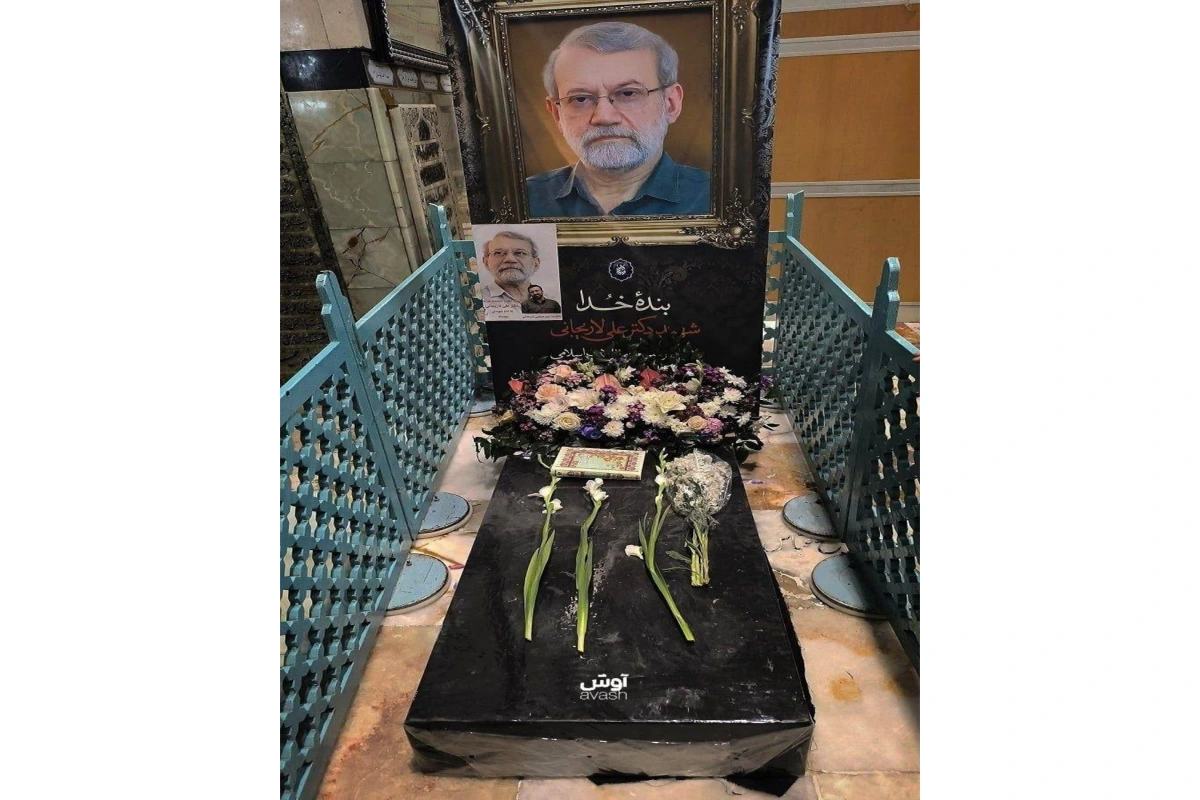 Əli Laricanin məzarının şəkli yayılıb