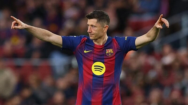 İki Türkiyə nəhəngi Levandovski üçün qarşı-qarşıya gəldi