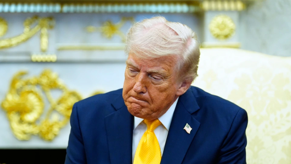 Tramp NATO ölkələrini “qorxaqlar” adlandırdı