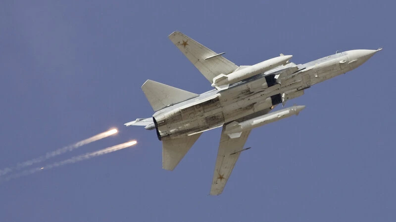 Qətər İran ərazisindən uçan iki Su-24 təyyarəsini vurub