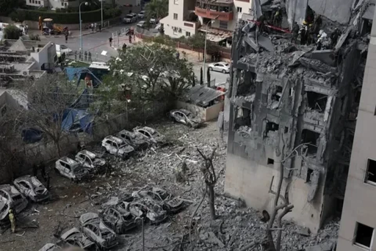 İran Aradı vurdu: İsrailin cənubunda onlarla yaralı, vəziyyət kritikdir!