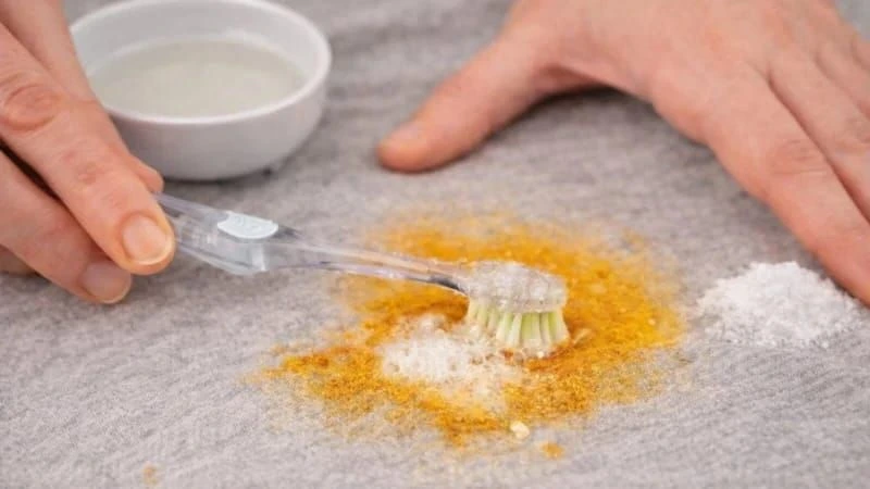 Sarıkök ləkələrini yox etməyin yolu