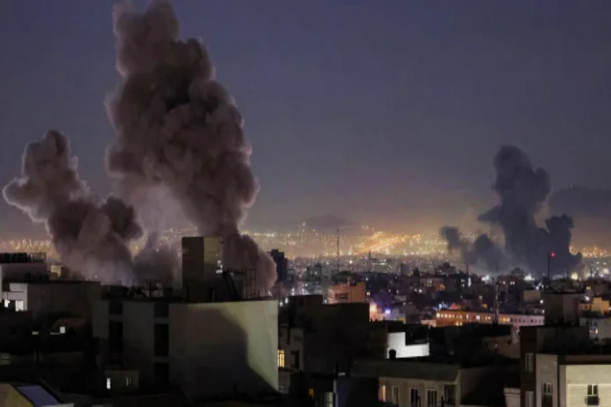 İran Qızıl Aypara Cəmiyyəti: Üç gündə 555 nəfər ölüb