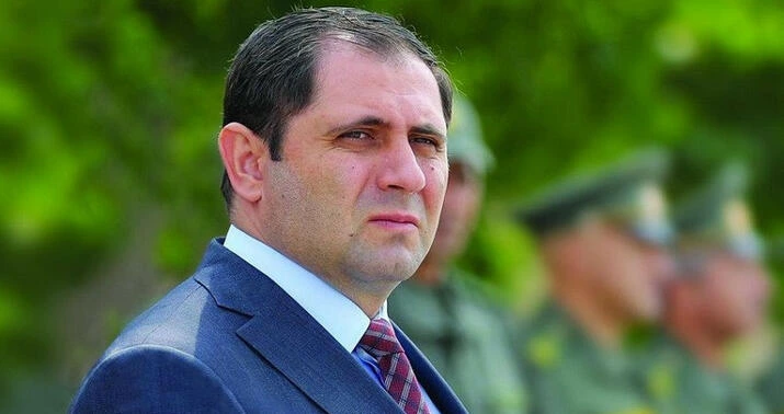 Ermənistanın müdafiə naziri Fransaya gedib