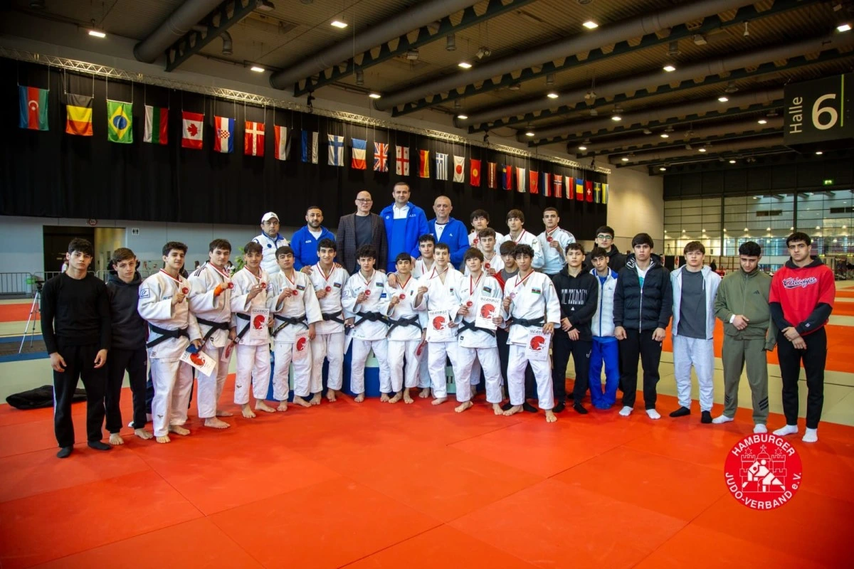 Azərbaycan millisi 1 qızıl, 1 gümüş və 4 bürünc medal qazanıb