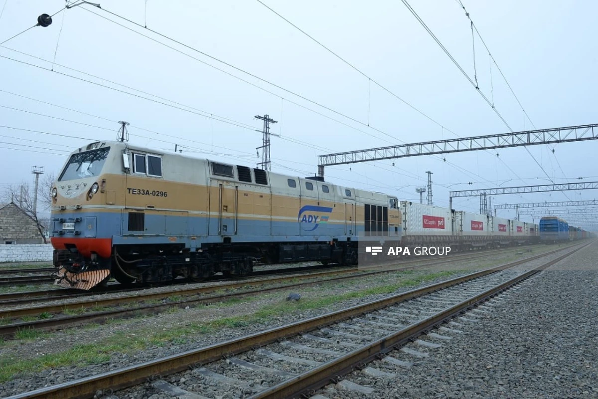 Rusiyadan İrana göndərilən humanitar yardım Qaradağ stansiyasına çatıb