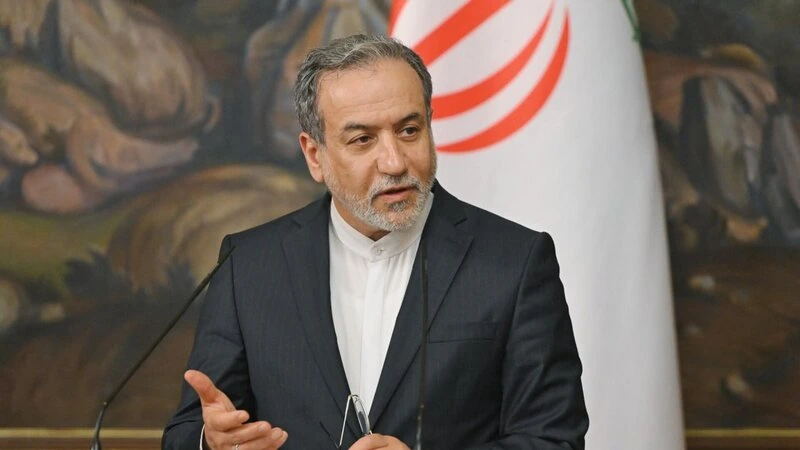 Əraqçi: Hörmüz boğazı yalnız ABŞ və İsrail gəmiləri üçün bağlıdır