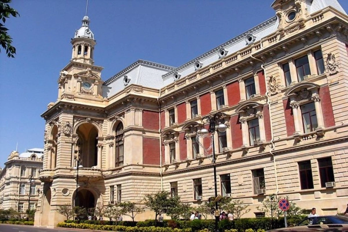 Bakı Şəhər İcra Hakimiyyətində müşavirə keçirilib