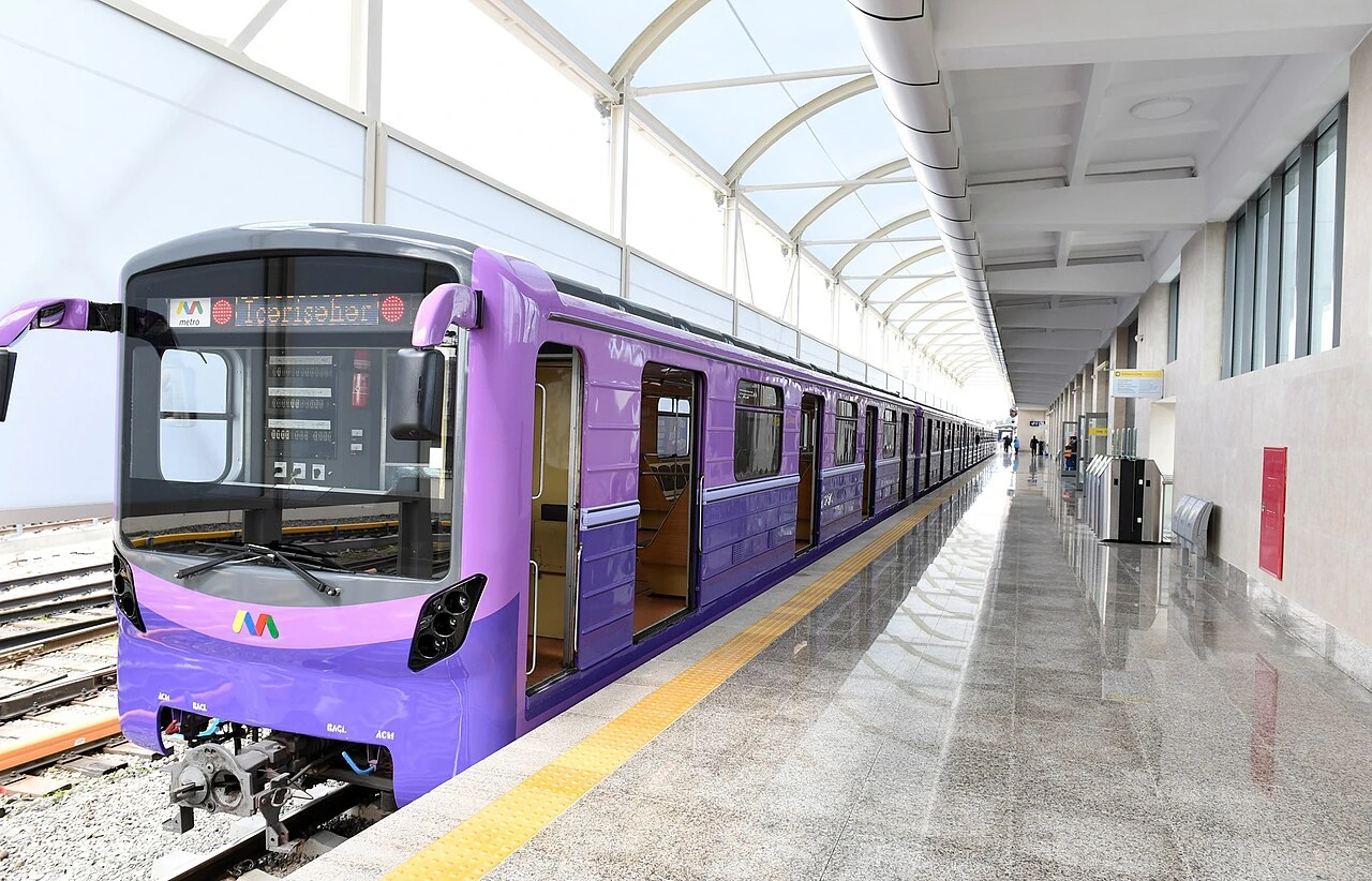 Metronun yeni “gizli” keçid stansiyaları SƏRNİŞİNLƏRİ HEYRƏTLƏNDİRƏCƏK