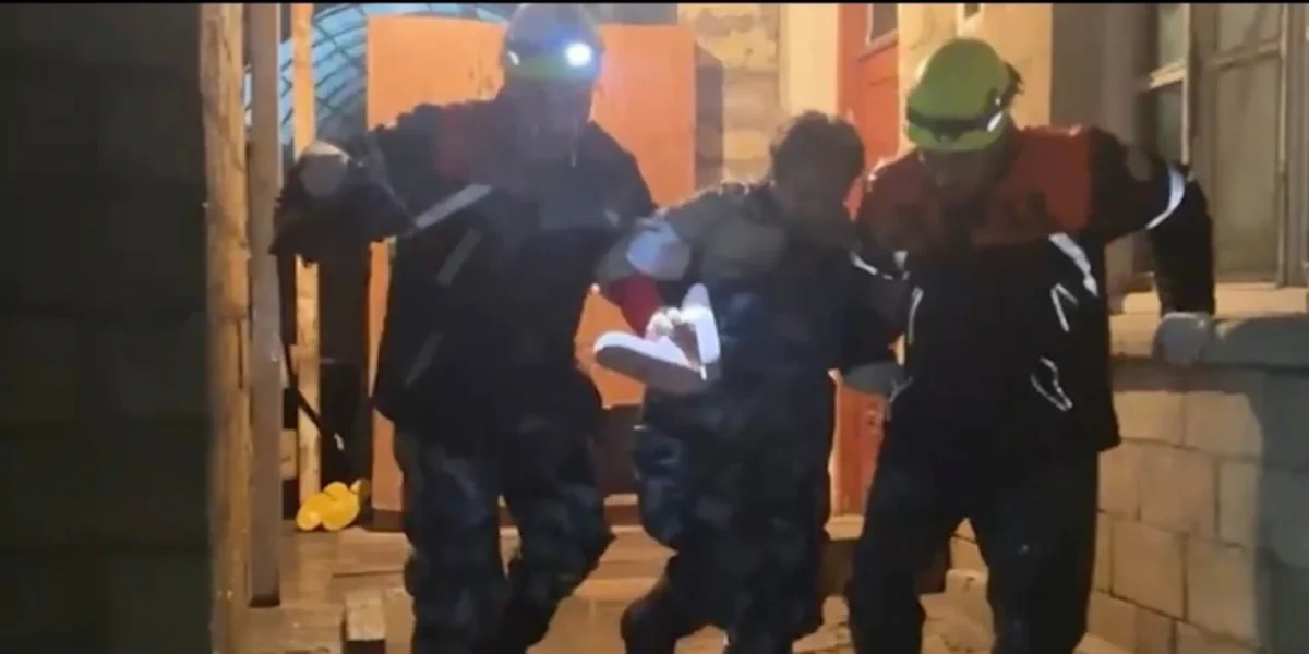 Bakı, Sumqayıt və Abşeronda su basmış ərazilərdən 18 nəfər təxliyə edilib