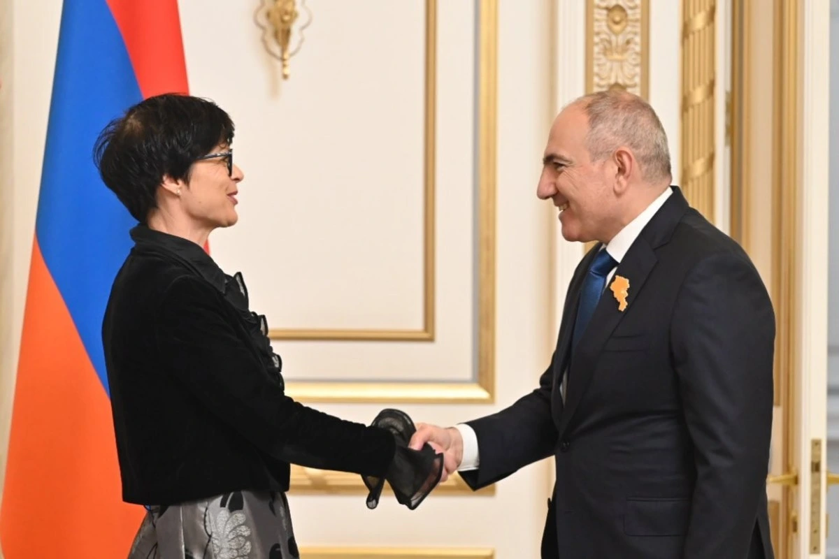 Komissar: Aİ ilə Ermənistan heç vaxt indiki qədər yaxın olmayıb