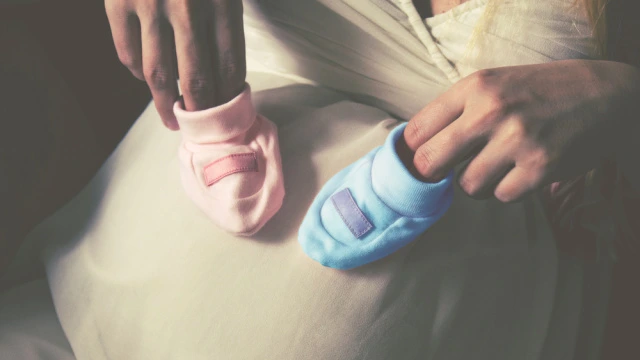 8 Mart: Dünyada qadın olmaq nə deməkdir?