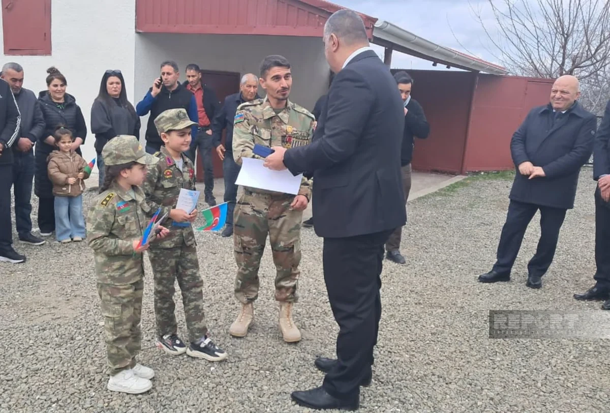 Xocavəndin Xanoba kəndində 25 ailəyə evlərinin açarları təqdim olunub