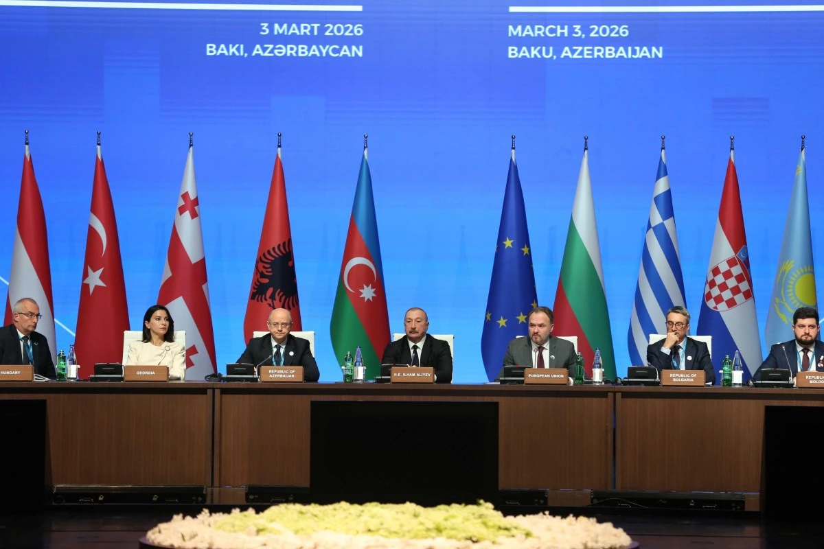 Aİ komissarı: Azərbaycanla enerji tərəfdaşlığını gücləndirmək daha vacibdir