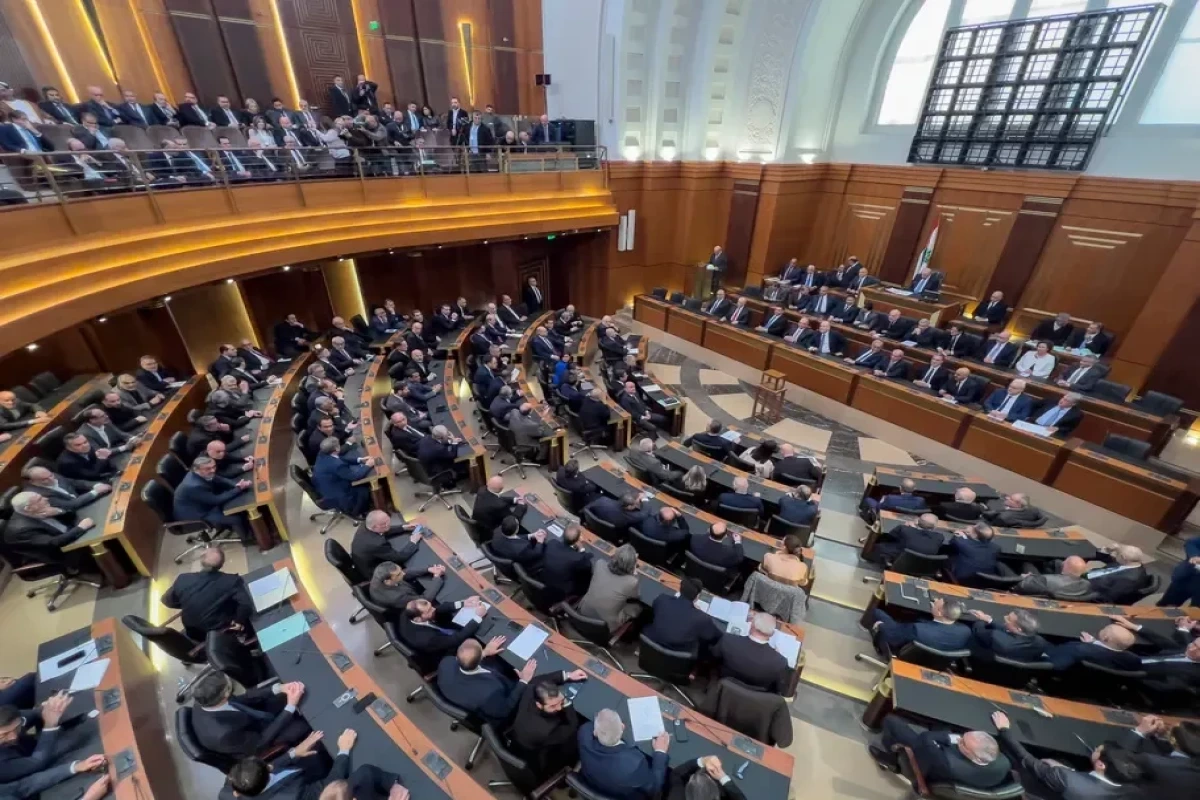 Livanda parlament seçkiləri 2 il müddətinə təxirə salınıb