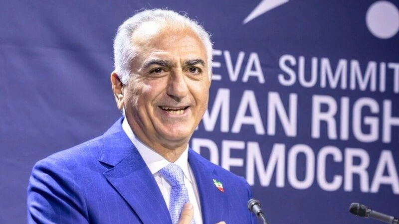 Rza Pəhləvini İranın qanuni lideri kimi tanımağa çağırdılar