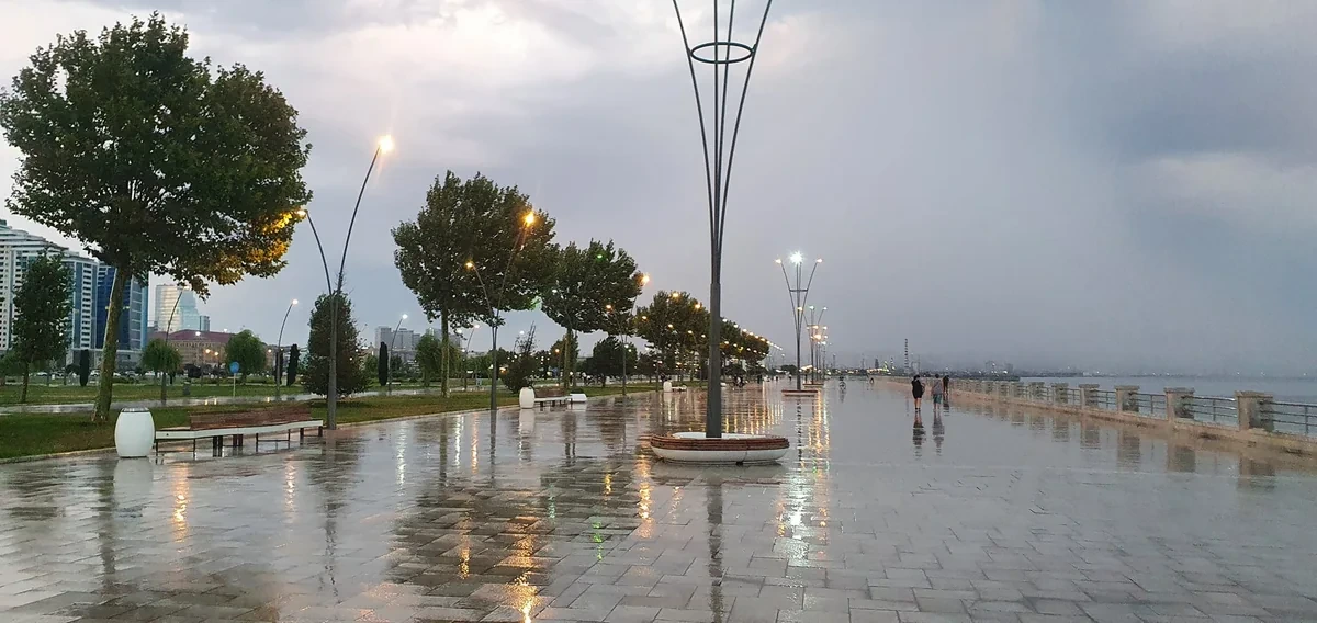 Bakıya intensiv yağış, dağlıq ərazilərə qar yağır - FAKTİKİ HAVA