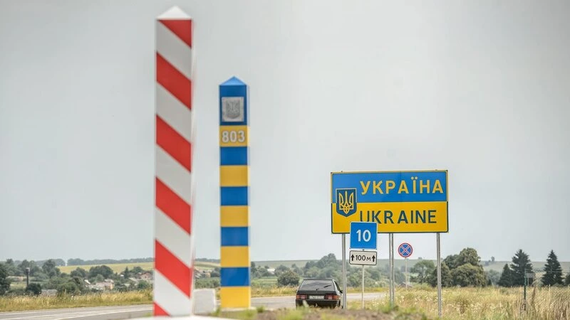 Polşa Ukrayna ilə sərhədin mühafizəsinə 120 milyon dollar xərcləyəcək