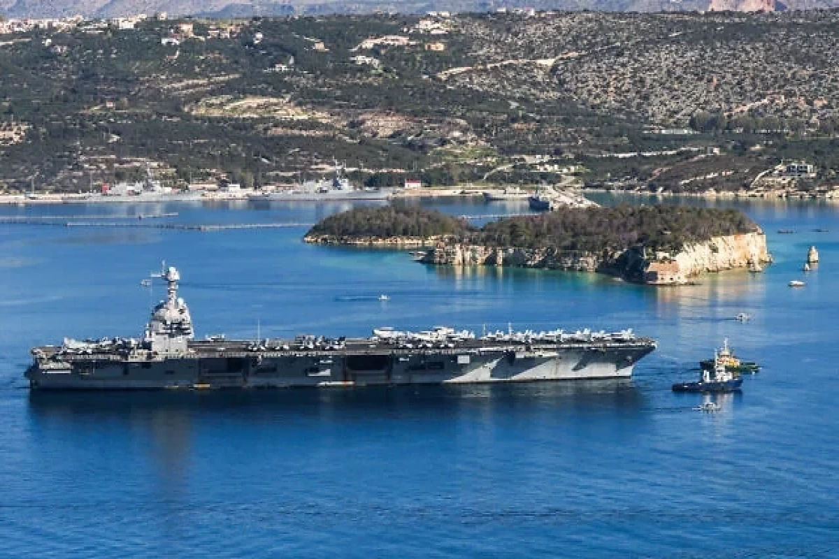 Qırmızı dənizdə ABŞ-ın təyyarədaşıyan gəmisində yanğın olub, 2 dənizçi yaralanıb