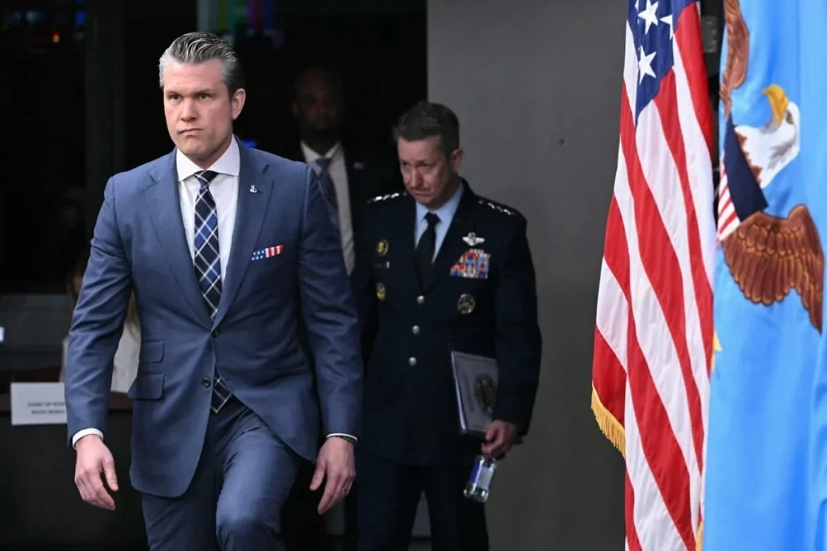 ABŞ-ın müharibə naziri: Növbəti günlər həlledici olacaq, İran bunu başa düşür