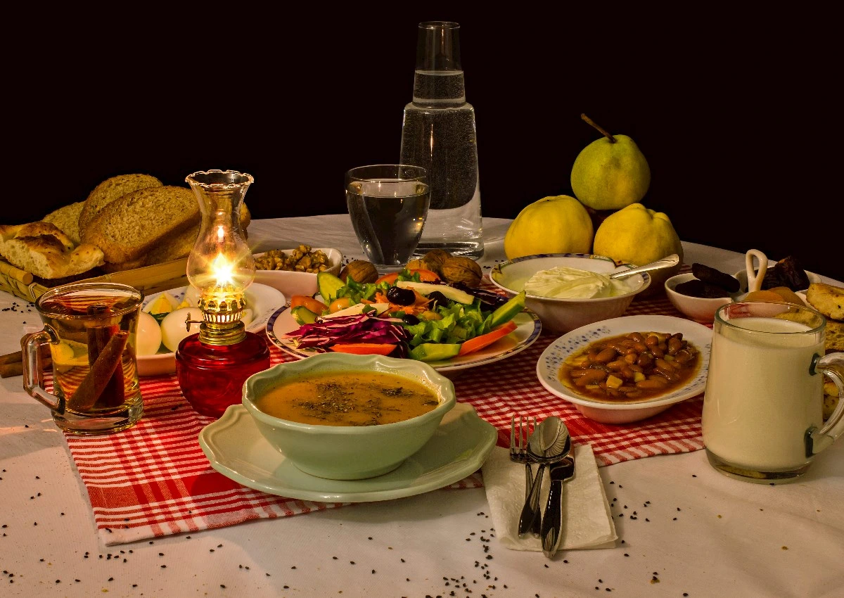 “Sahurda ət və şoraba susuzluğu artırır!” - Qida EKSPERTİ