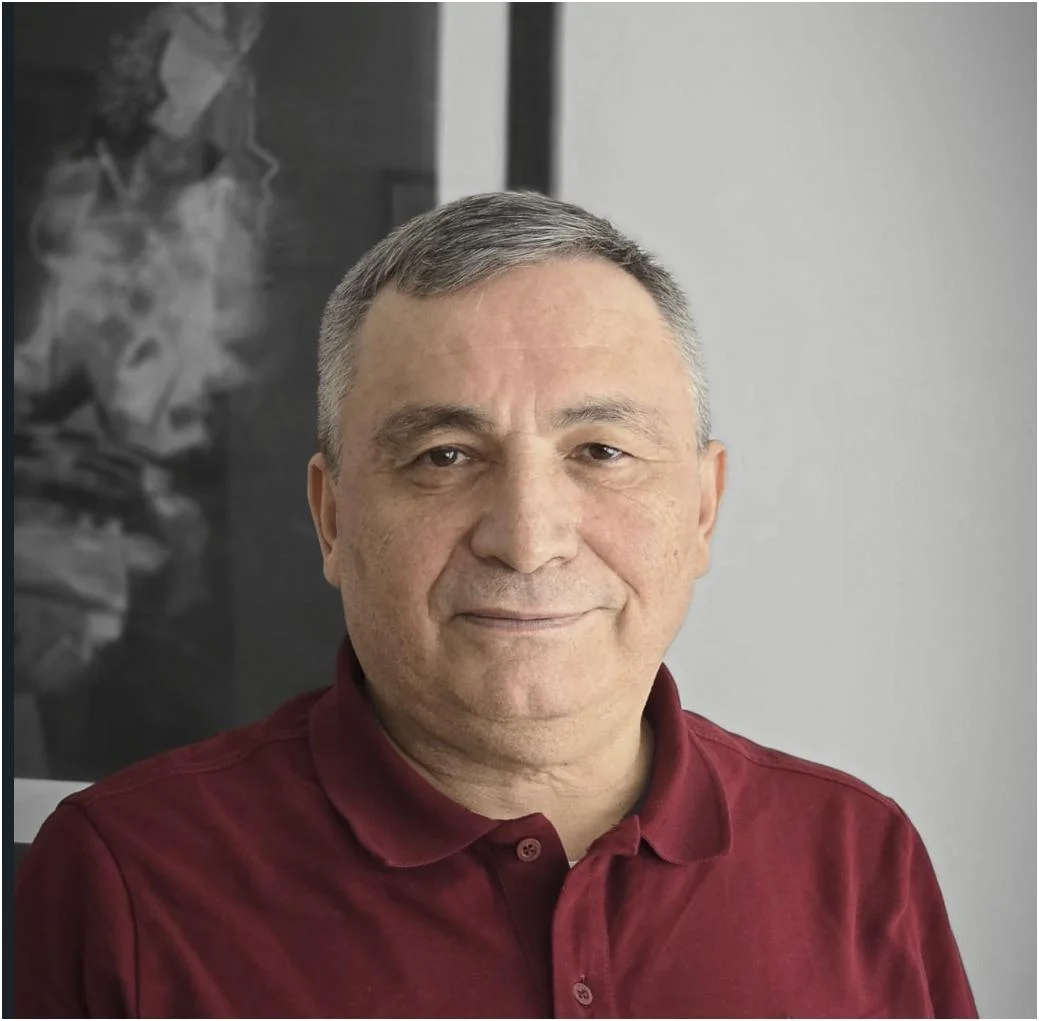 Aydın Sezer: PKK-nin özünü ləğv etməsi terrorun bitməsi baxımından önəmli hadisədir, lakin...