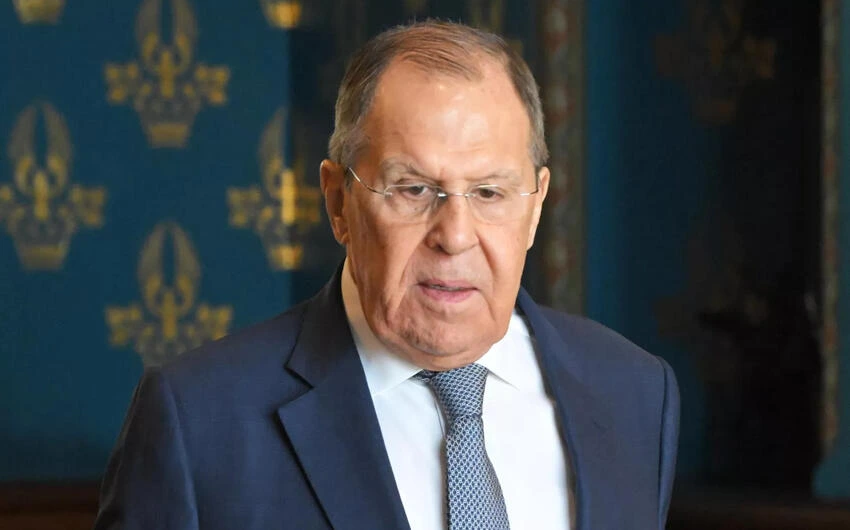Lavrov: Əgər Paşinyan Ermənistanın varlanacağını düşünürsə, qoy bunu təmin etsin