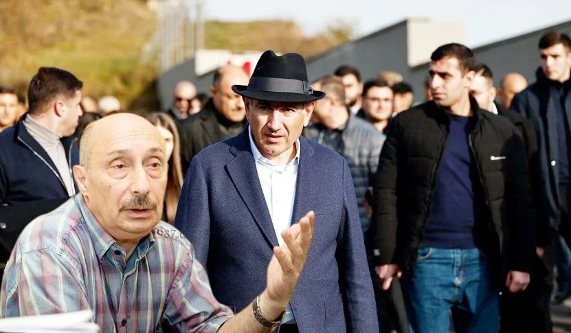Əyalətlər Paşinyanın tərəfindədir, sülh istəyənlər çoxluqdadır - Zərdüşt Əlizadə